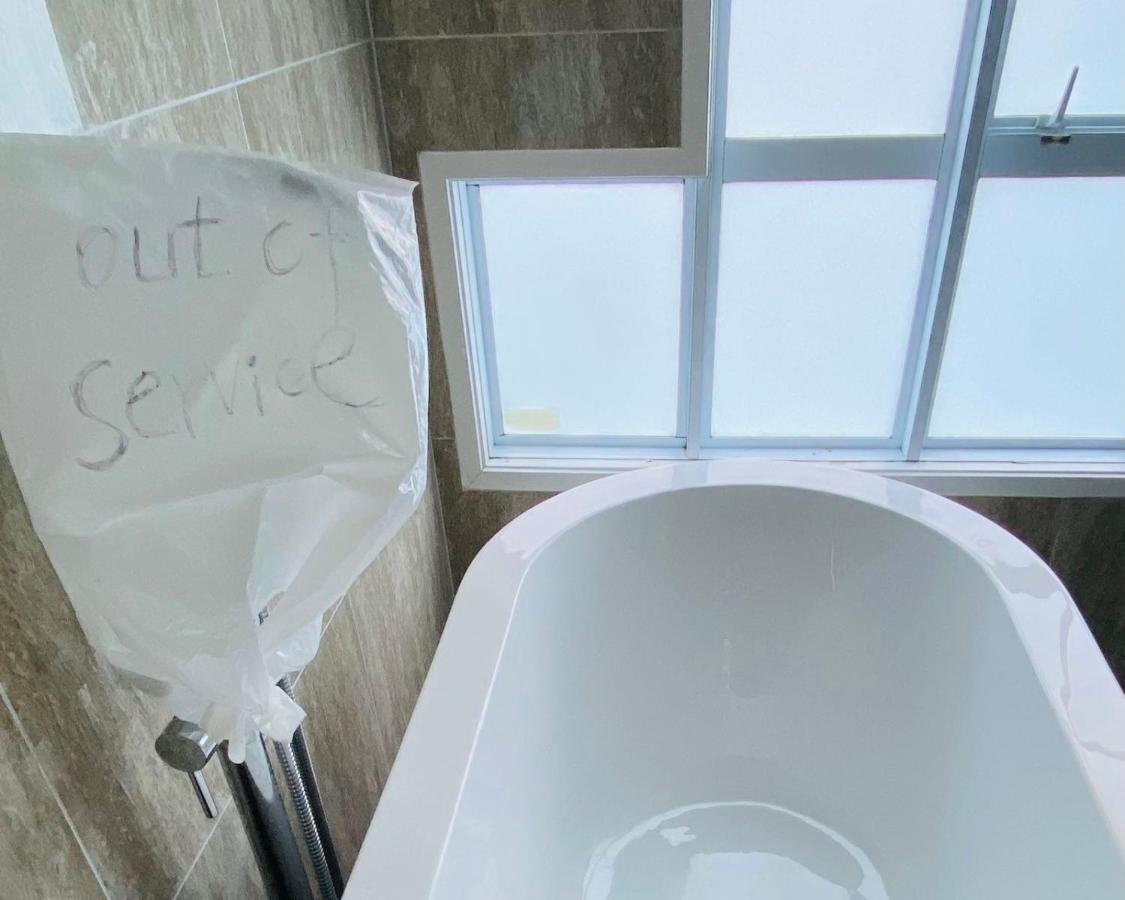 Queenroomsharedbathroom2Aldult-204 (Adults Only) 오클랜드 외부 사진